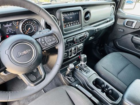 Used 2023 Jeep Wrangler Sport S image 11