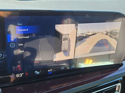 New 2026 Chevrolet Traverse Z71 w/ Enhanced Driving Package AWD/4WD image 12