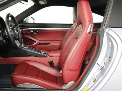 Certified 2018 Porsche 911 Carrera 4S image 5