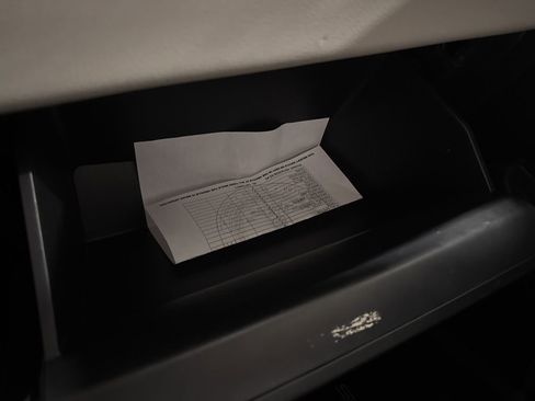 Used 2023 Toyota Corolla Cross LE image 36