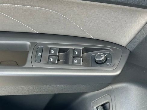 Used 2023 Volkswagen Atlas Cross Sport SEL AWD/4WD image 23
