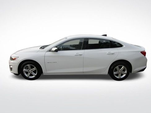 Used 2024 Chevrolet Malibu LS image 2