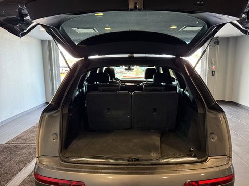 Used 2021 Audi Q7 2.0T Premium w/ Convenience Package image 13