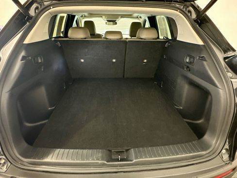 Used 2025 MAZDA CX-50 AWD 2.5 S w/ Premium Package image 31