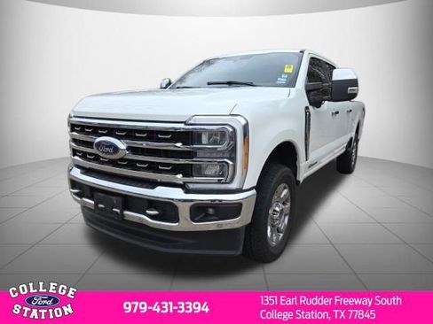 Used 2023 Ford F250 King Ranch w/ Chrome Package image 2