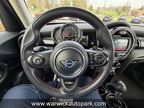Used 2019 MINI Cooper S image 5