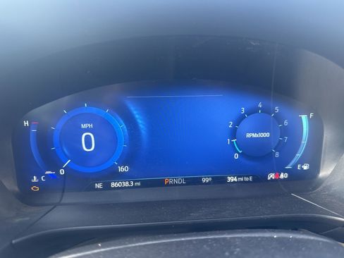 Used 2022 Ford Escape SEL w/ Technology Package FWD image 10