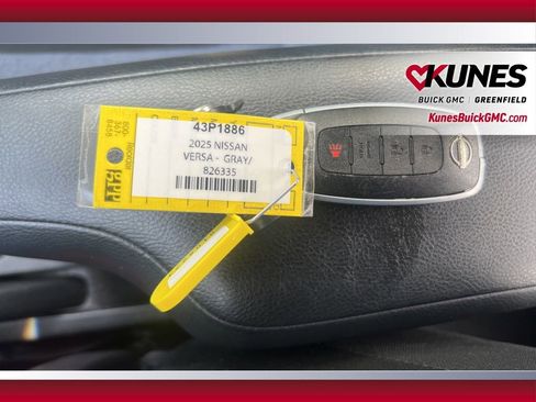Used 2025 Nissan Versa SV FWD image 17