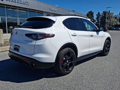 New 2025 Alfa Romeo Stelvio Sprint AWD/4WD image 5
