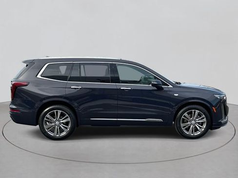 Certified 2025 Cadillac XT6 Premium Luxury w/ Platinum Package AWD/4WD image 35