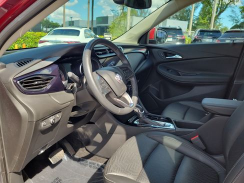 Used 2023 Buick Encore GX Essence w/ Experience Buick Package FWD image 9