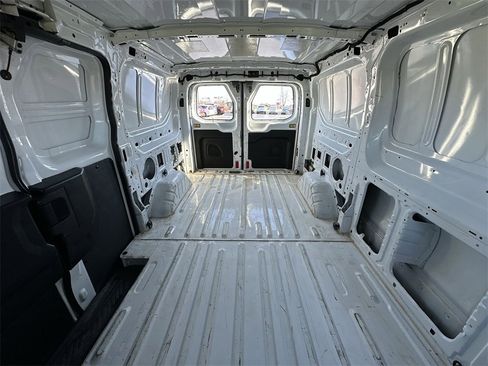 Used 2016 Ford Transit 250 130 Low Roof image 13