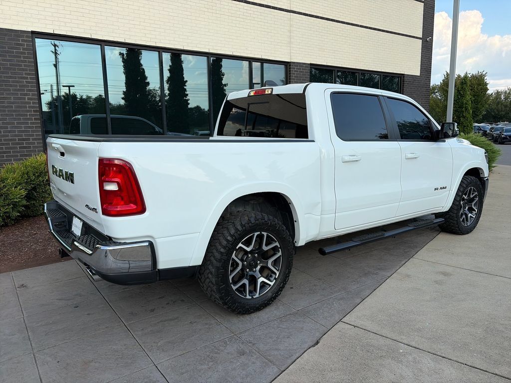 Used 2025 RAM 1500 Laramie AWD/4WD image 5