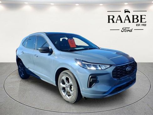 Used 2023 Ford Escape ST-Line image 4