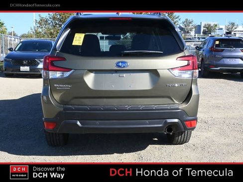 Used 2023 Subaru Forester Limited AWD/4WD image 6