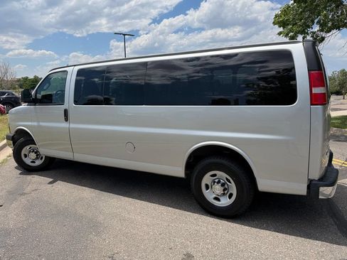 Used 2018 Chevrolet Express 3500 LT w/ LT Preferred Equipment Group RWD image 2