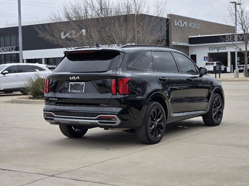 Certified 2023 Kia Sorento SX image 4