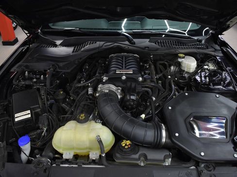 Used 2022 Ford Mustang GT RWD image 15