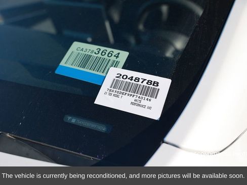 Used 2023 Tesla Model Y Performance image 18