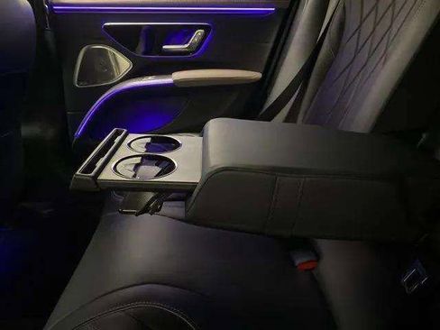 Used 2023 Mercedes-Benz EQS 580 580 4MATIC image 68