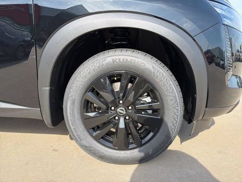 New 2026 Nissan Pathfinder SV AWD/4WD image 4