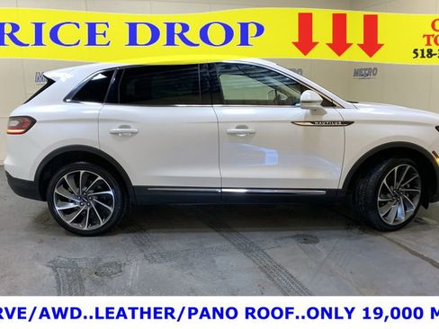 Used 2023 Lincoln Nautilus Reserve w/ Equipment Group 201A image 2