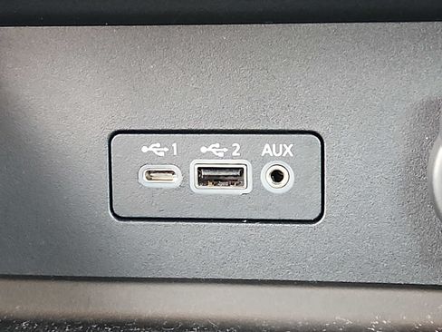 Certified 2023 Nissan Sentra SR w/ SR Premium Package FWD image 24
