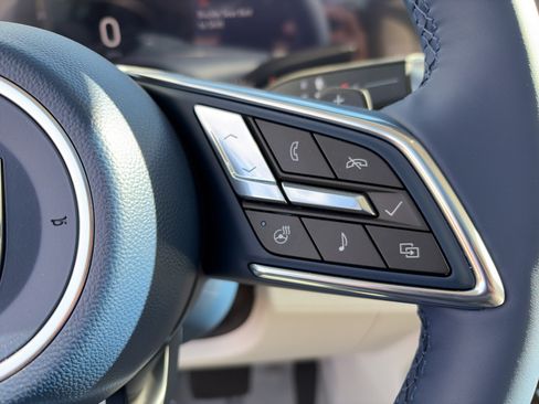 New 2026 Buick Enclave Avenir FWD image 21