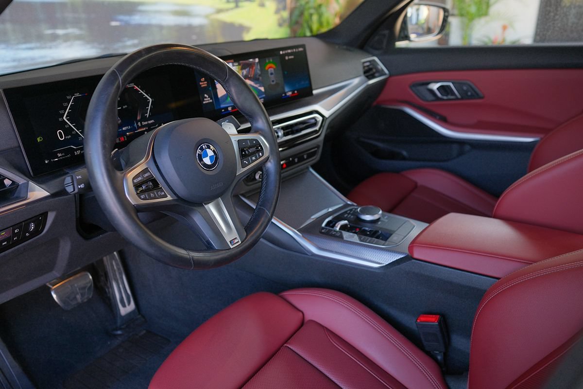 Used 2024 BMW 330i Sedan w/ M Sport Package RWD image 15