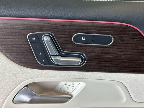 Certified 2026 Mercedes-Benz GLB 250 4MATIC image 24