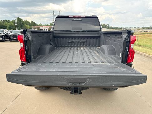 Used 2024 Chevrolet Silverado 2500 ZR2 w/ Technology Package AWD/4WD image 24