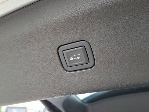 Used 2020 Buick Enclave Premium w/ Surround and Sites Package FWD image 31