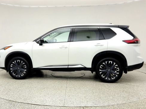 Used 2025 Nissan Rogue Platinum w/ Tech Package AWD/4WD image 8