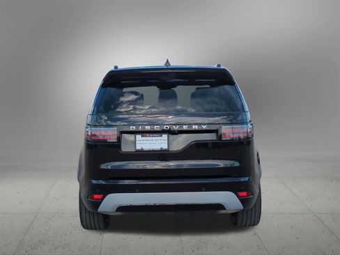 Used 2024 Land Rover Discovery Metropolitan Edition image 5