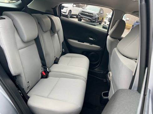 Used 2019 Honda HR-V LX image 26