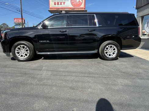 Used 2019 GMC Yukon XL SLT w/ Open Road Package image 3