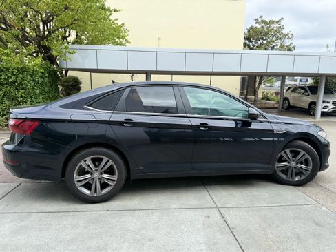 Used 2020 Volkswagen Jetta R-Line image 5