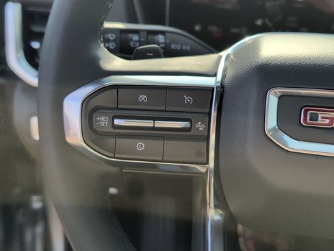 Used 2025 GMC Terrain Elevation image 25