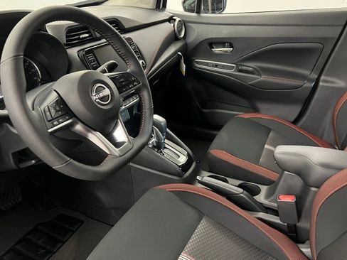 New 2025 Nissan Versa SR w/ Trunk Package image 15