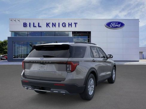 New 2026 Ford Explorer Active w/ Active Comfort Package image 8