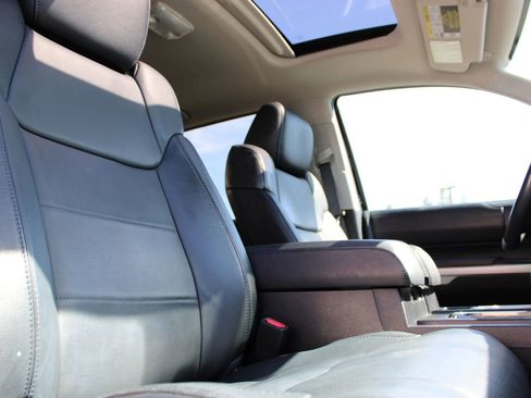 Used 2016 Toyota Tundra Limited w/ Limited Premium Package image 25