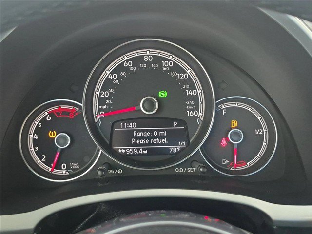 Used 2017 Volkswagen Beetle 1.8T S FWD image 11