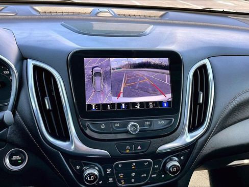 Used 2022 Chevrolet Equinox Premier image 14