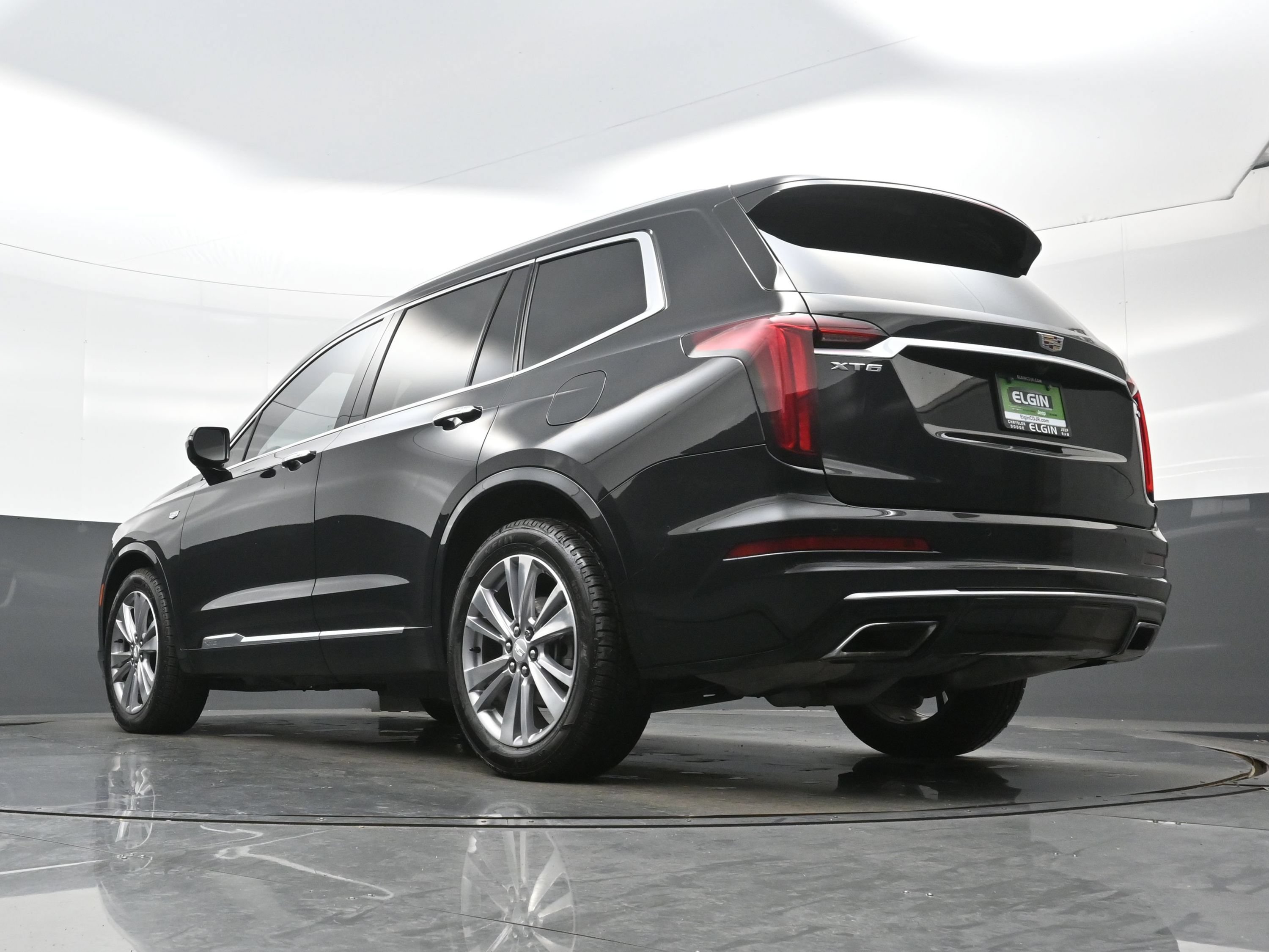 Used 2023 Cadillac XT6 Premium Luxury FWD image 29