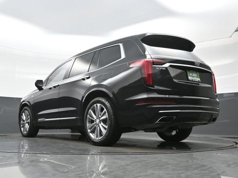 Used 2023 Cadillac XT6 Premium Luxury FWD image 29