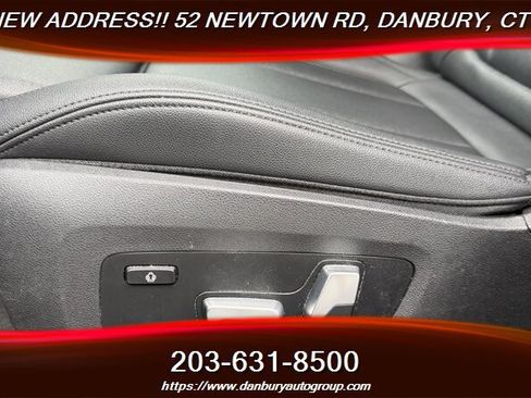 Used 2019 BMW 330i xDrive Sedan w/ Driving Assistance Package AWD/4WD image 13