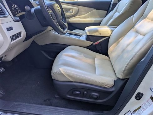 Used 2023 Nissan Murano SV image 11