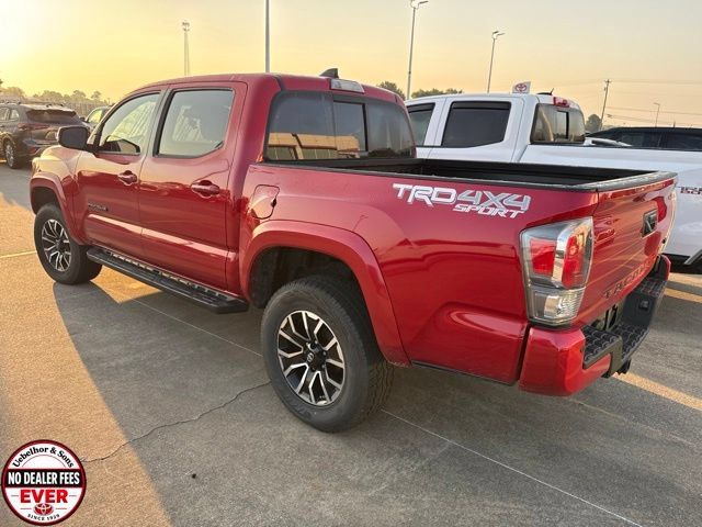 Used 2020 Toyota Tacoma TRD Sport w/ Technology Package AWD/4WD image 6