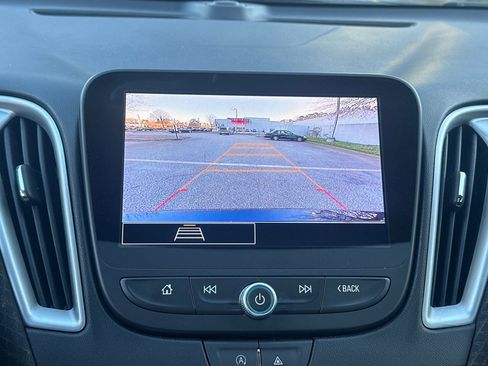 Used 2024 Chevrolet Malibu LT image 28