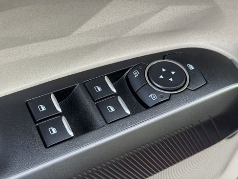 New 2025 Ford Maverick Lariat w/ 4K Tow Package image 10